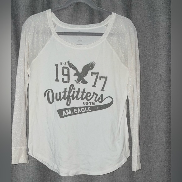 American Eagle long sleeve cream t-shirt. Size Medium - Picture 2 of 7